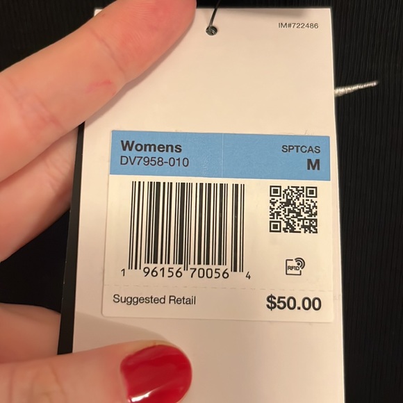 Women’s Nike Crop Top NWT - Picture 5 of 5